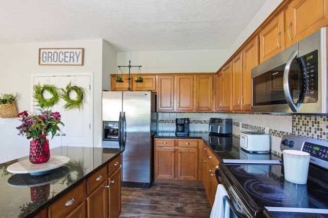 1011 Laramie Ct, Murfreesboro, TN 37128