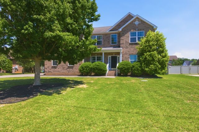 1011 Laramie Ct, Murfreesboro, TN 37128