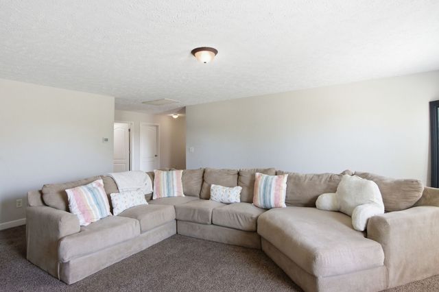 1011 Laramie Ct, Murfreesboro, TN 37128