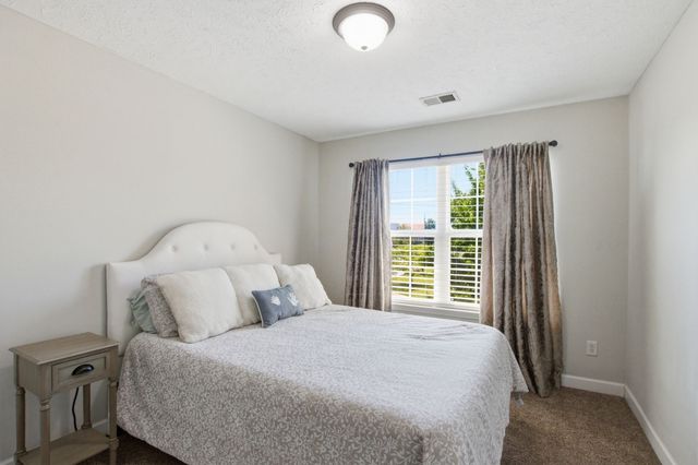 1011 Laramie Ct, Murfreesboro, TN 37128