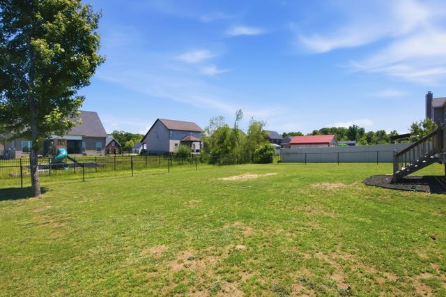 1011 Laramie Ct, Murfreesboro, TN 37128