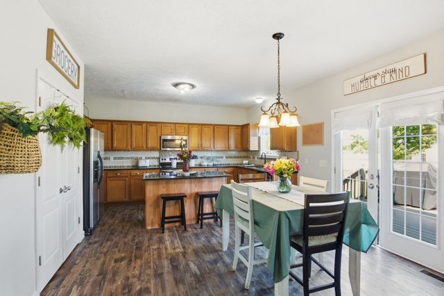 1011 Laramie Ct, Murfreesboro, TN 37128