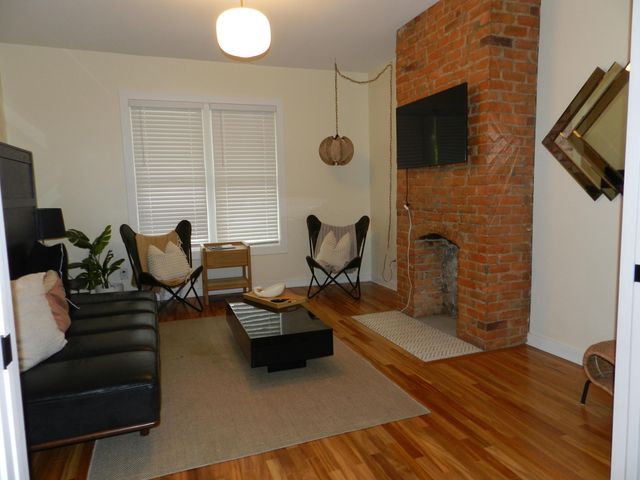 236 E 4th Avenue, Columbus, OH 43201