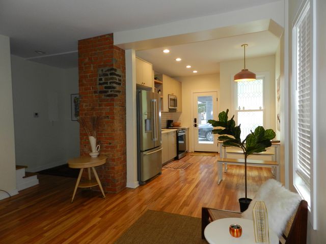 236 E 4th Avenue, Columbus, OH 43201