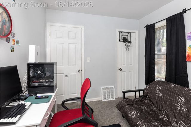 20308 Gilchrist Street, Detroit, MI 48235