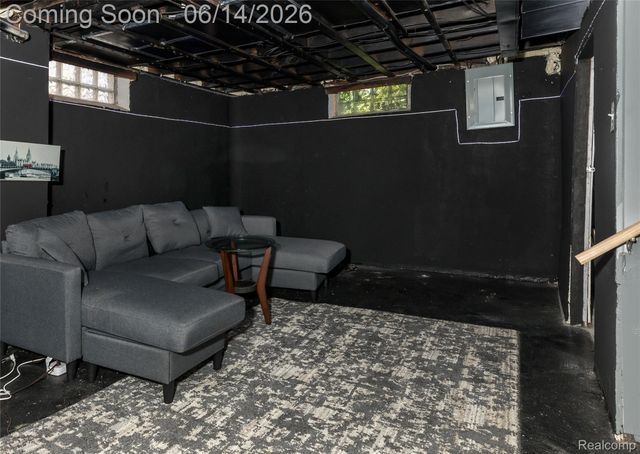 20308 Gilchrist Street, Detroit, MI 48235