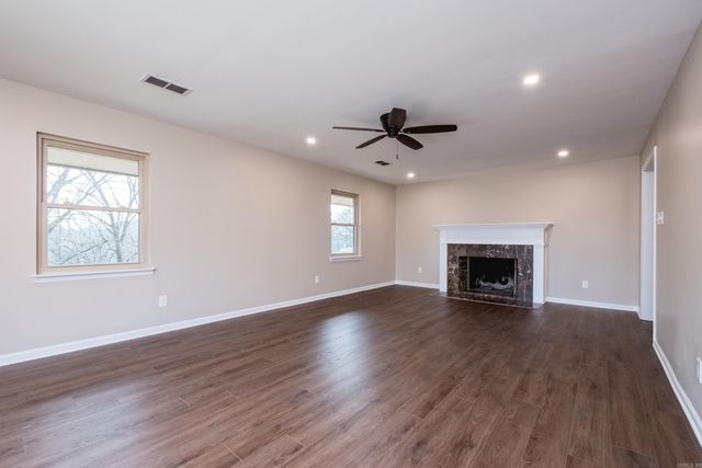 4 Flintwood Drive, Little Rock, AR 72227