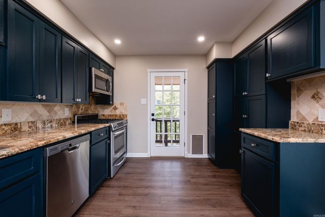 4 Flintwood Drive, Little Rock, AR 72227