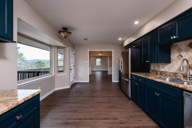 4 Flintwood Drive, Little Rock, AR 72227