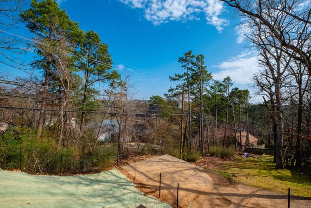 4 Flintwood Drive, Little Rock, AR 72227