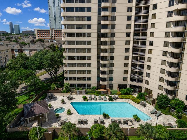 3525 Sage Road 1210, Houston, TX 77056