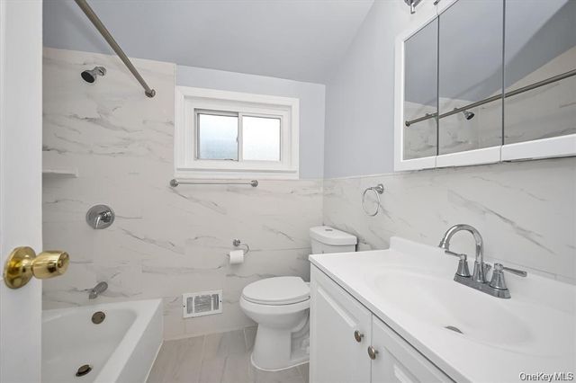 206-50 46th Avenue, Bayside, NY 11361