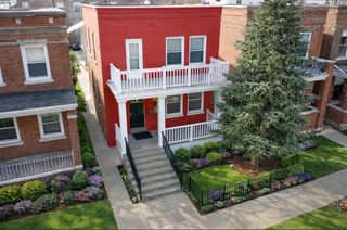 4925 W Henderson Street G, Chicago, IL 60641