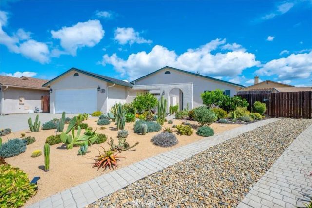 885 Peregrine, Nipomo, CA 93444