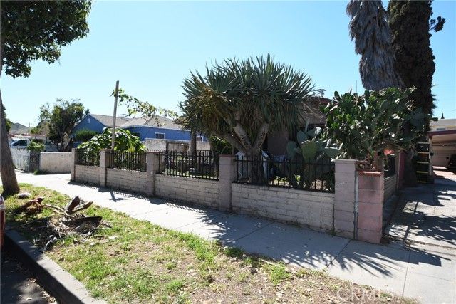 1731 Gaviota Avenue, Long Beach, CA 90813