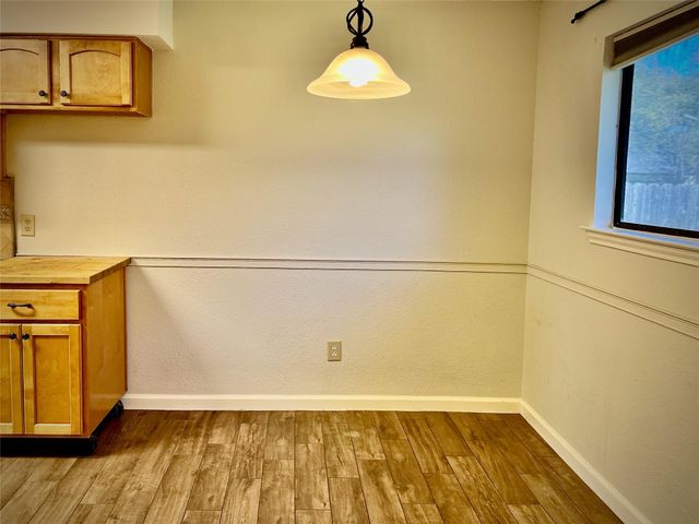 7010 Dallas DR, Austin, TX 78729