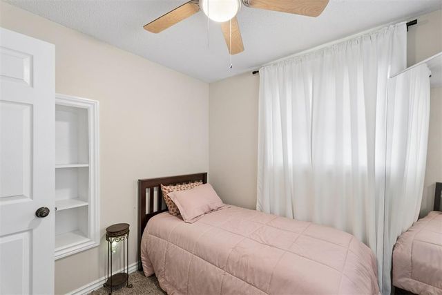 804 NW 8th Street, Moore, OK 73160