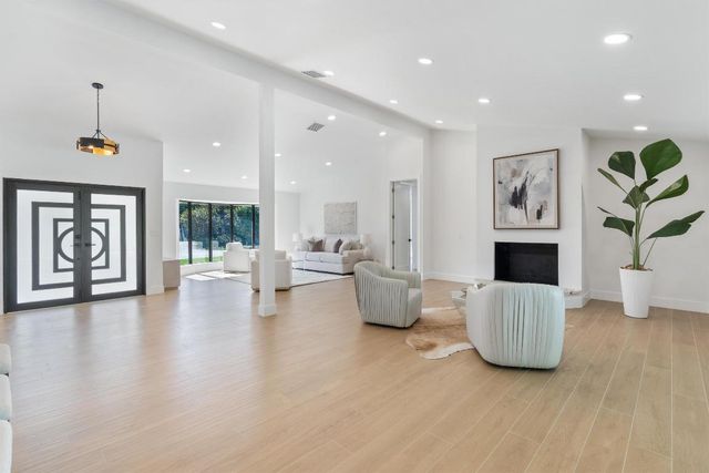 4543 Gleneagles Drive, Boynton Beach, FL 33436