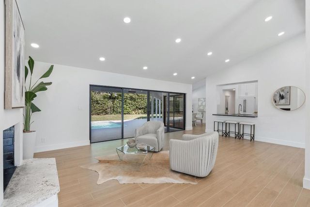 4543 Gleneagles Drive, Boynton Beach, FL 33436