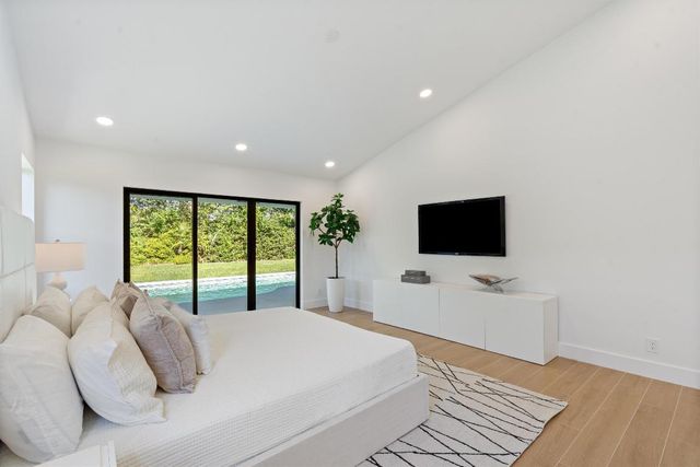 4543 Gleneagles Drive, Boynton Beach, FL 33436