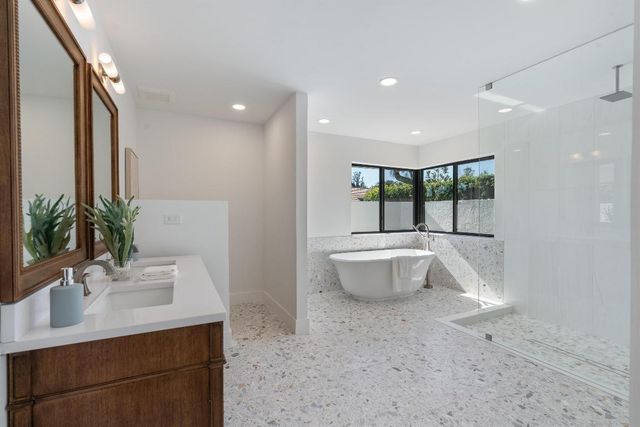 4543 Gleneagles Drive, Boynton Beach, FL 33436