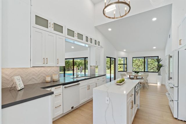 4543 Gleneagles Drive, Boynton Beach, FL 33436