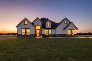 222 County Road 4615, Wolfe City, TX 75496