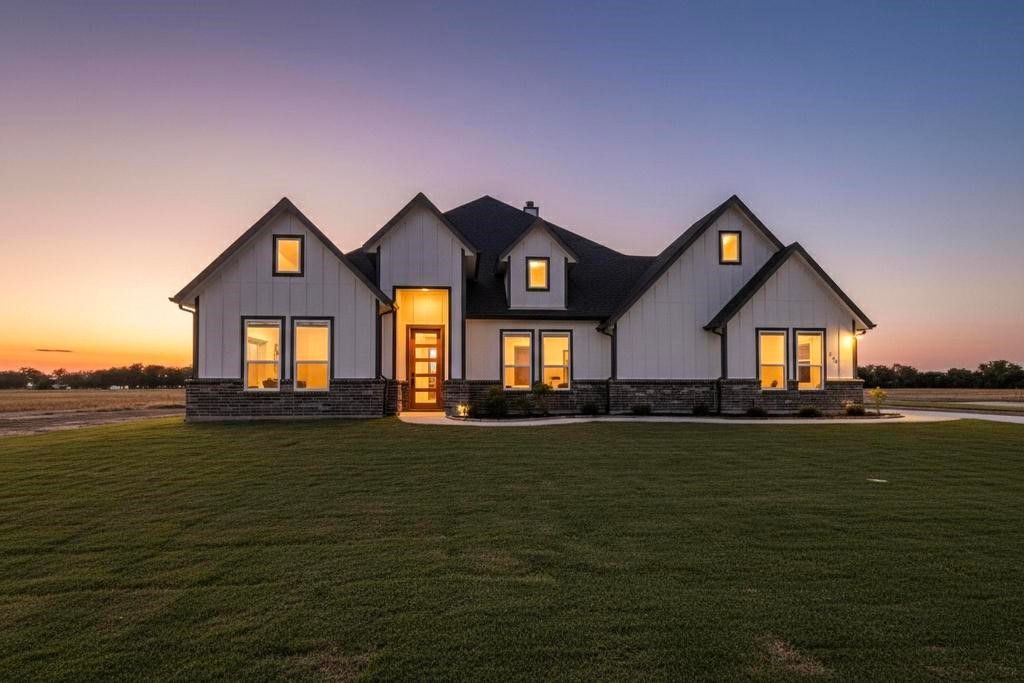 222 County Road 4615, Wolfe City, TX 75496