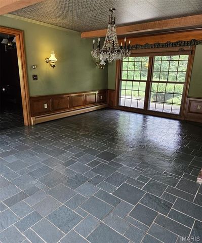 1 Meadowbrook Heights, Hannibal, MO 63401