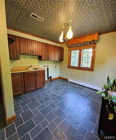 1 Meadowbrook Heights, Hannibal, MO 63401