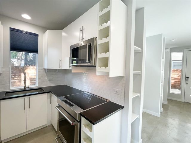 2105 Haskell ST B, Austin, TX 78702