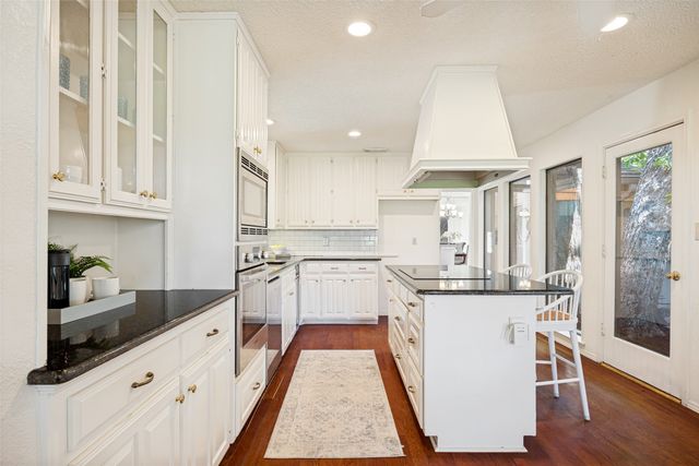 2306 Windsor Drive, Richardson, TX 75082
