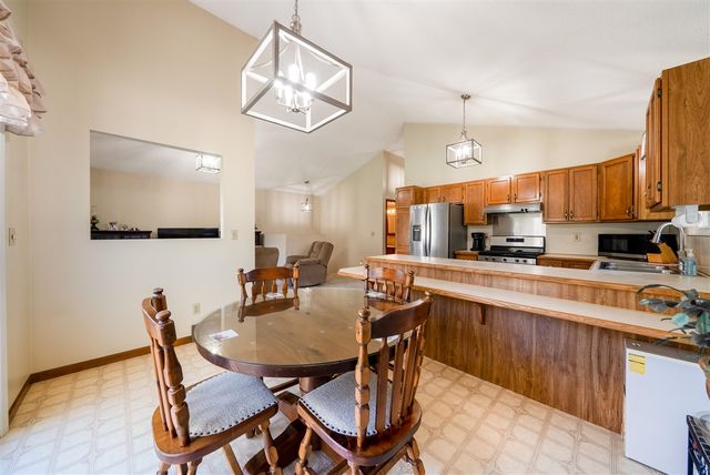 3382 Sunset Drive, Muskegon, MI 49444