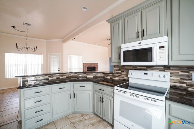 12818 Stonegate Trail, Belton, TX 76513