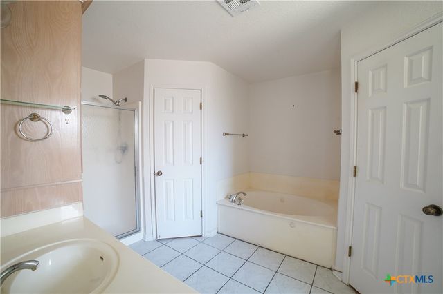 12818 Stonegate Trail, Belton, TX 76513