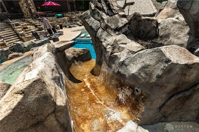 8234 Voltaire Court, Waynesville, OH 45068