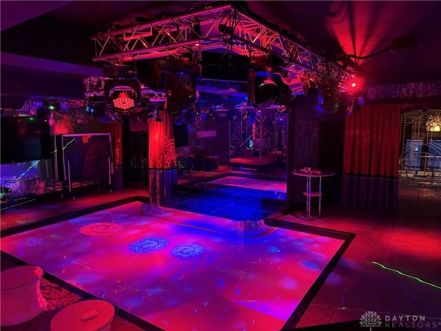 8234 Voltaire Court, Waynesville, OH 45068