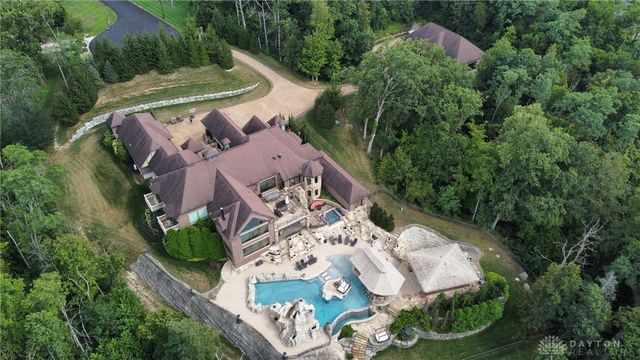 8234 Voltaire Court, Waynesville, OH 45068