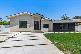 19041 Schoenborn, Northridge, CA 91324