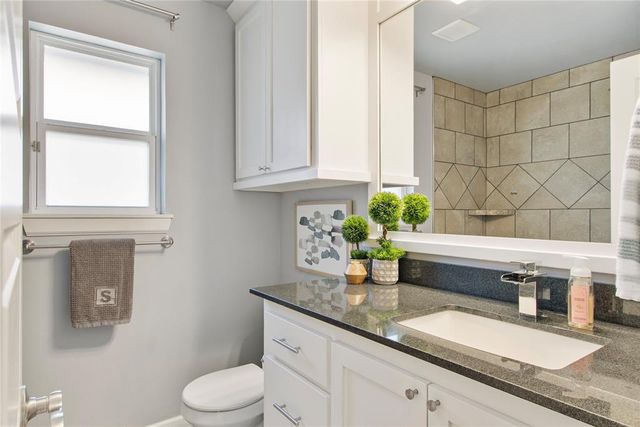 2228 Timber Crossing, Yukon, OK 73099