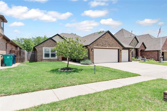 2228 Timber Crossing, Yukon, OK 73099