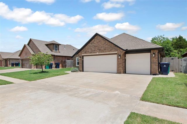 2228 Timber Crossing, Yukon, OK 73099