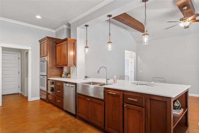 2228 Timber Crossing, Yukon, OK 73099