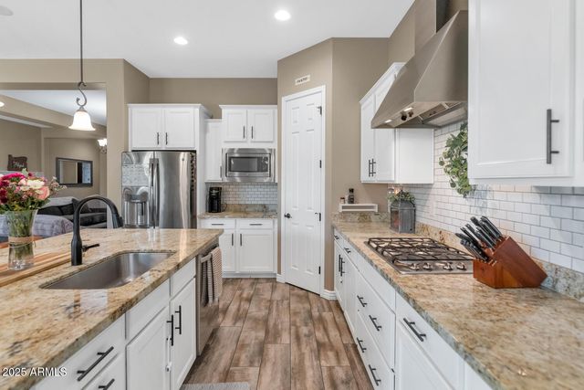 2605 W Desert Marigold Drive, Phoenix, AZ 85085