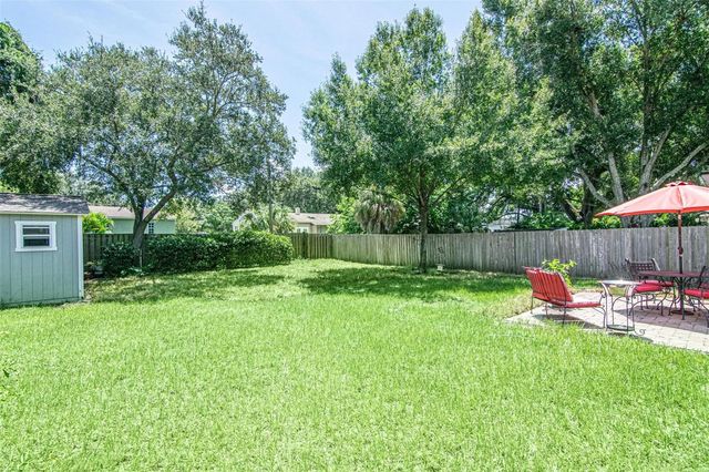 2618 S TORONTO AVENUE, Tampa, FL 33629