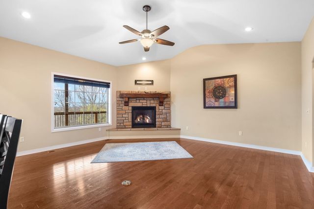 20 Hardin Hills Drive, Galena, MO 65656