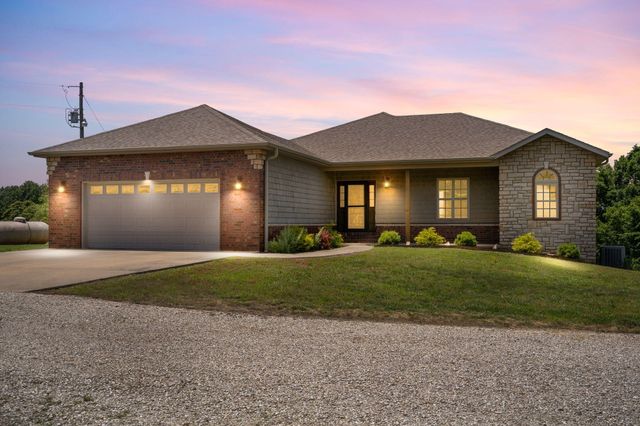20 Hardin Hills Drive, Galena, MO 65656