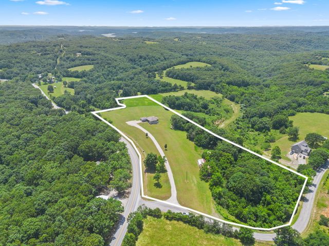 20 Hardin Hills Drive, Galena, MO 65656