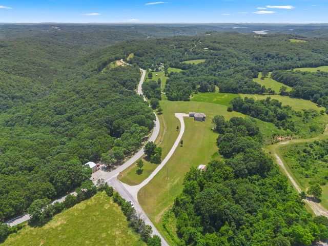 20 Hardin Hills Drive, Galena, MO 65656