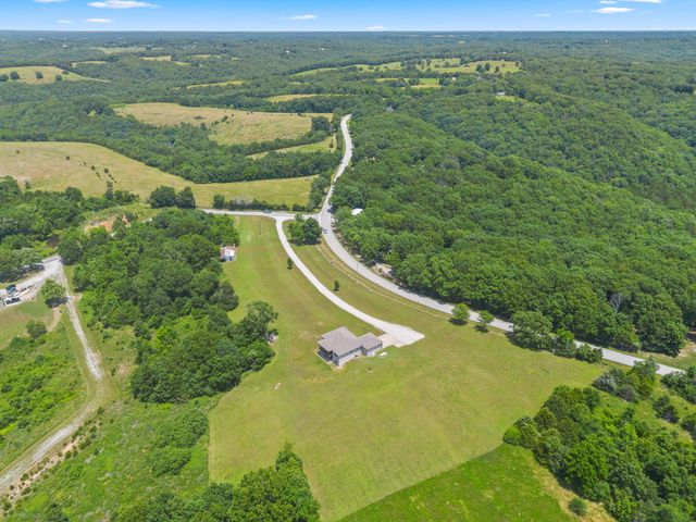 20 Hardin Hills Drive, Galena, MO 65656